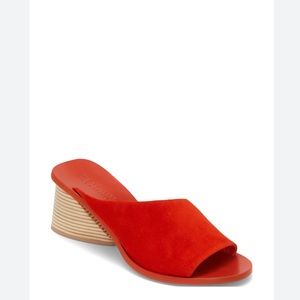 Mercedes Castillo Izar slide sandals size 7 1/2.